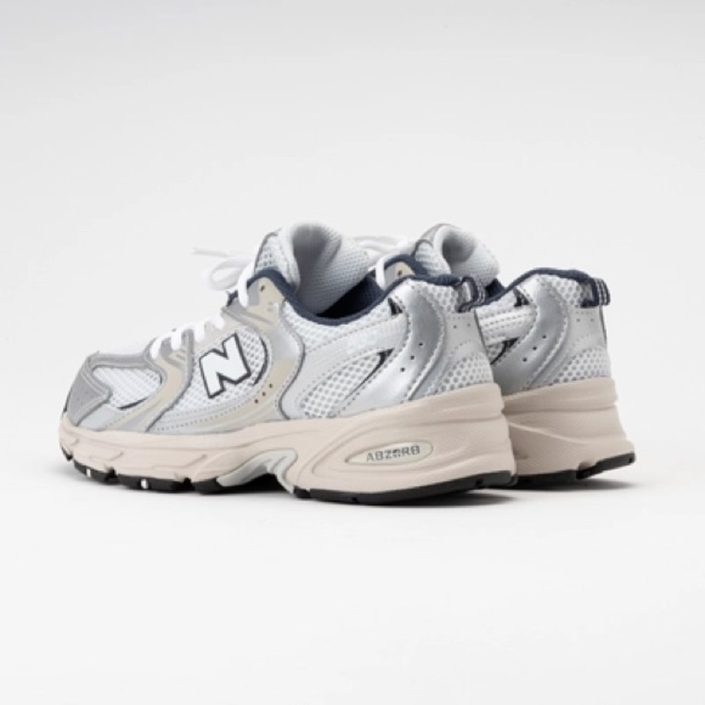 New Balance Big Kids 530 Sneakers